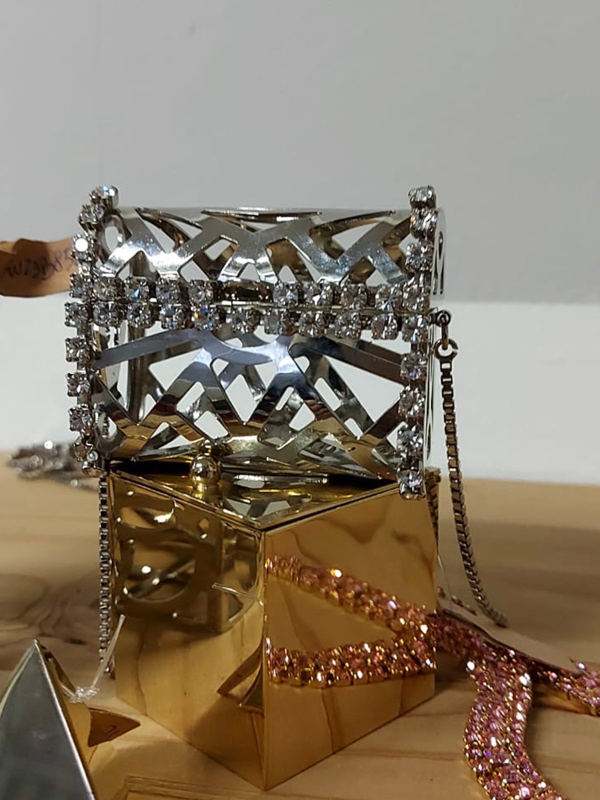 Minibag passion: the metal creations of River Jewel